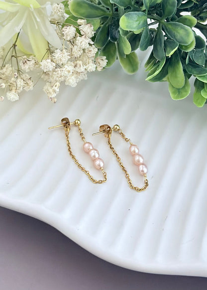 Blush Pearl Earrings