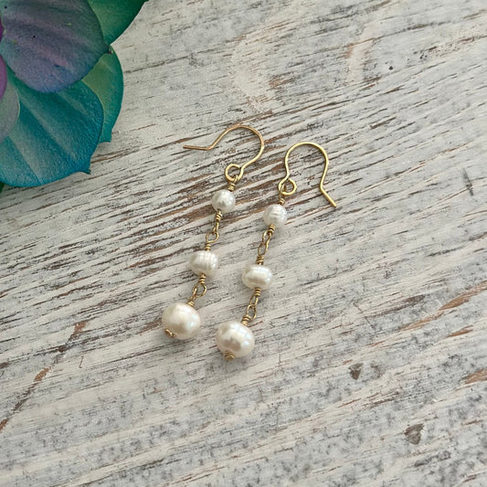 Freshwater pearl Drop Earring, 14k gold filled Pearl Earrings, 3 freshwater pearls Bridal Earrings